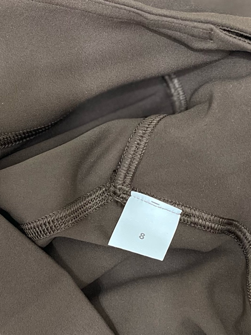 Lululemon NWOT Ultra Thin Yoga Pants Size 8 Brown - Picture 7 of 7